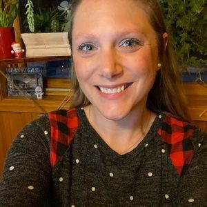 Long sleeve polka dot top